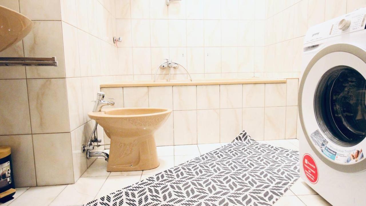 וינה Modern Double Room Js B מראה חיצוני תמונה