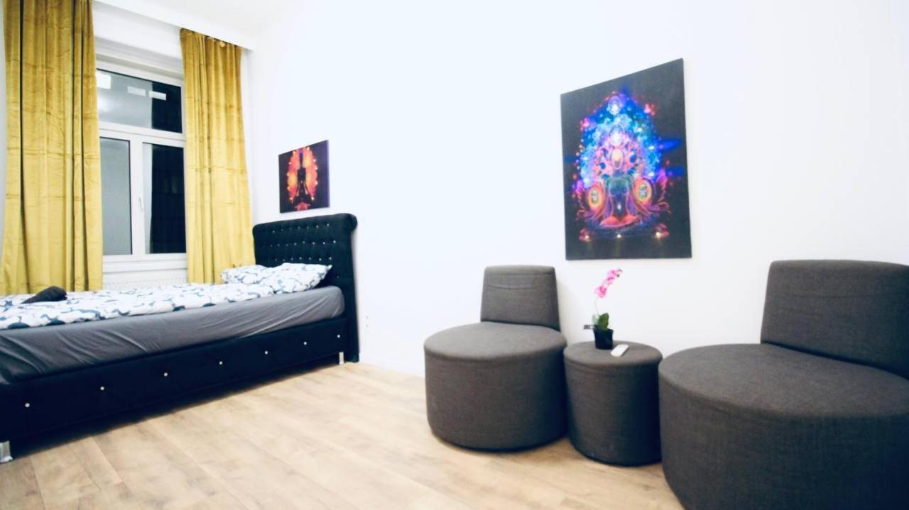 וינה Modern Double Room Js B מראה חיצוני תמונה