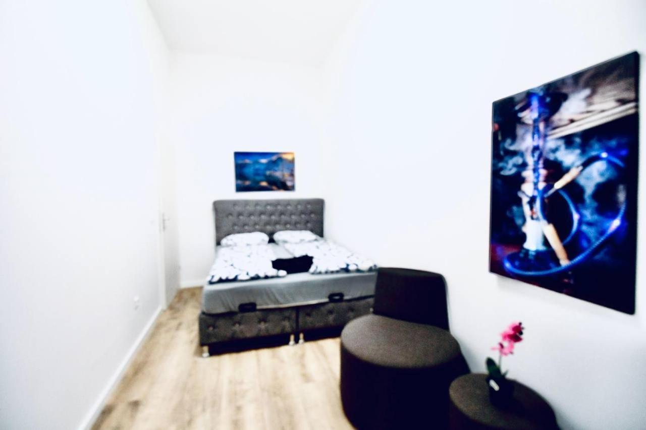 וינה Modern Double Room Js B מראה חיצוני תמונה