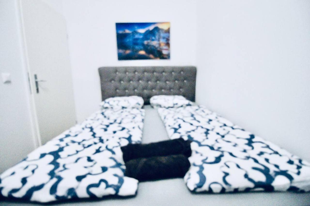 וינה Modern Double Room Js B מראה חיצוני תמונה